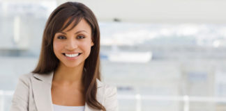 Qualities that a confident woman has in office atmosphere